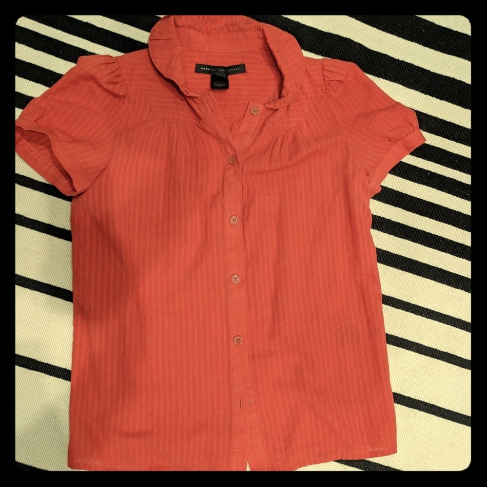 Short sleeved blouse